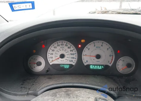 2005 Chrysler Town & Country Touring from USA, damaged, VIN 2C4GP54L75R267404